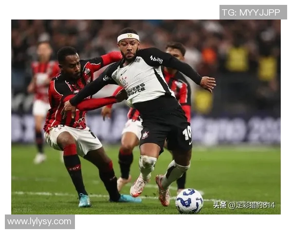 德佩替补席开怀大笑心态超好即便科林蒂安0-1落后依然乐观面对比赛 德佩替补席开怀大笑心态超好即便科林蒂安0-1落后依然乐观面对比赛