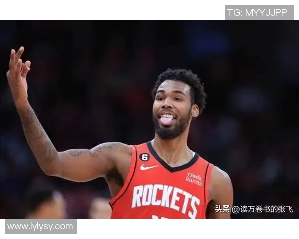 伊森赛前接受妈妈心理辅导命中五记三分助球队获胜表现出色 伊森赛前接受妈妈心理辅导命中五记三分助球队获胜表现出色