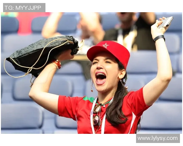 佛得角球员与球迷互动迎战关键战役冲击世界杯梦想