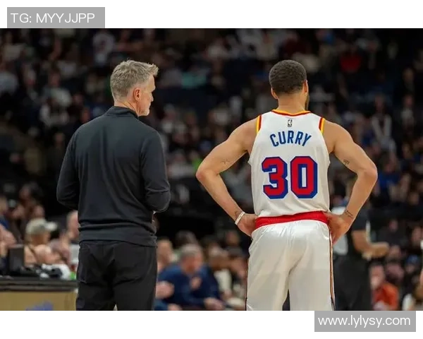 快船队近期状态堪忧连续五场失利排名西部倒数第二再遭重创