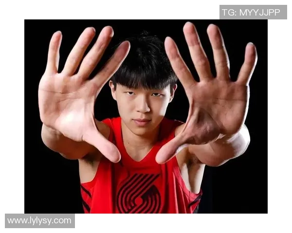 熊记：开拓者球迷期待科沃德崛起与埃迪成功限制杨瀚森表现