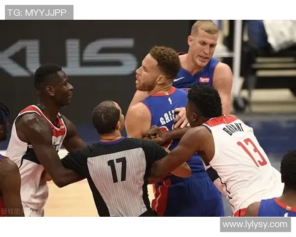 罗林斯火力全开狂砍24分助球队扛起产量并贡献3篮板5助攻表现亮眼