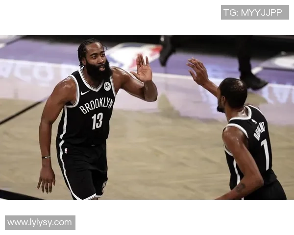 小卡与乔治本赛季全面数据对比小卡各项指标领先且出场次数更多