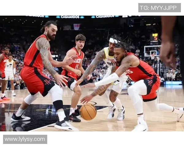 火箭半场领先鹈鹕小史密斯表现出色阿门贡献稳定普尔状态低迷